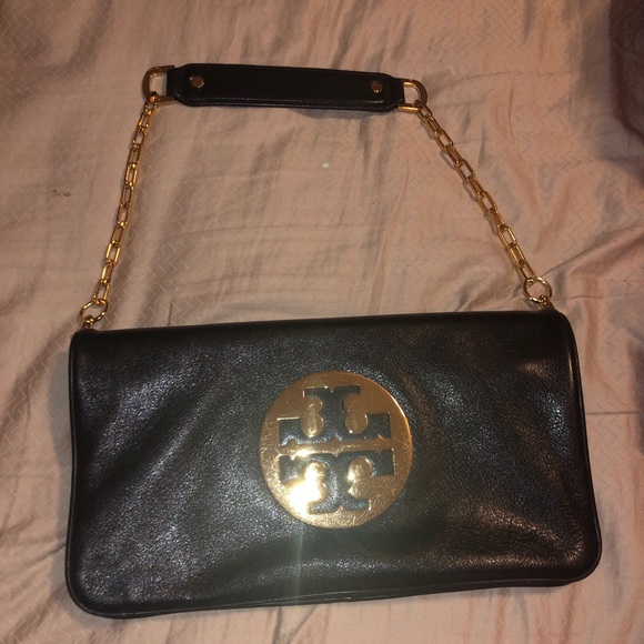 Tory Burch Handbags - Tory Burch Reva Clutch Bag